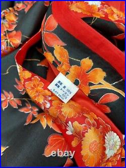 Beautiful Vintage 100% Silk Kimono Floral Belted Made in Japan Coral