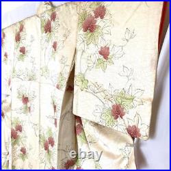 Japanese 896 Kimono Silk Fine Pattern Floral Cream Color Red