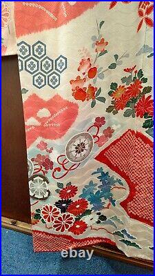 Japanese Kimono SILK Furisode /Red goshoguruma/Height 154cm