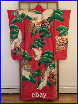 Vintage IRO UCHIKAKE Japanese Handmade Red Wedding Kimono Silk Embroidered