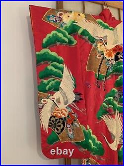 Vintage IRO UCHIKAKE Japanese Handmade Red Wedding Kimono Silk Embroidered